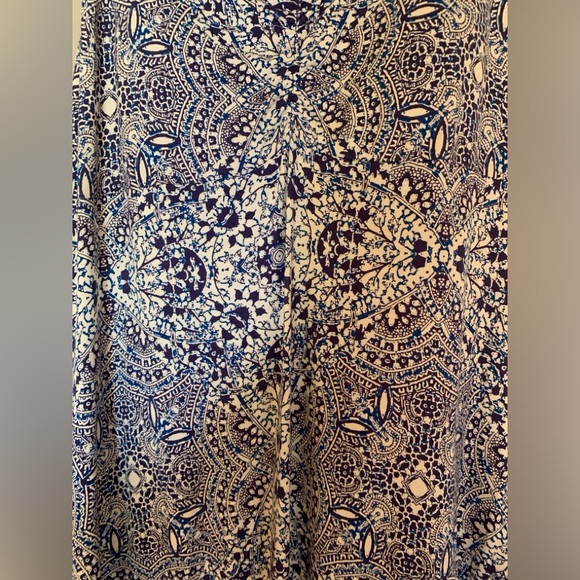 Maxi dress, size medium, blue and white floral - Picture 4 of 6